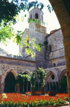 Abtei von Fontfroide - aktives Bollwerk der Rechtgläubigkeit