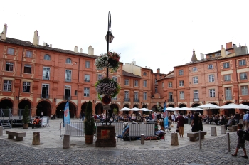 Montauban - Place Nationale